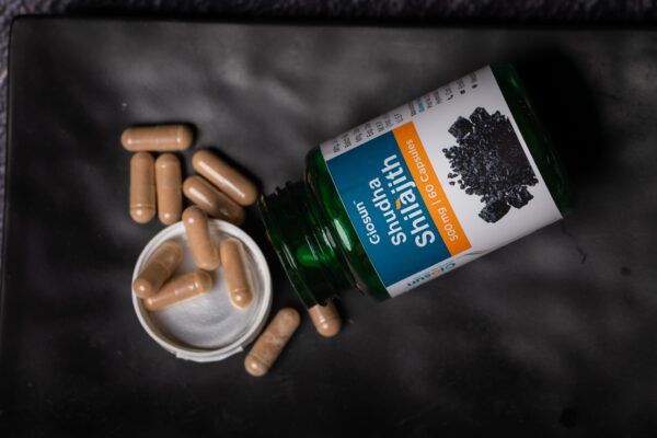 Shilajit Capsules - Helps in Strength, Stamina | increase performance (60 Capsules - 500 mg - Veg) - Image 5